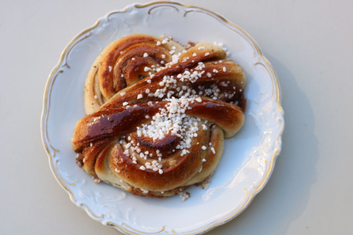 Bageri Leve Malmö kanelbulle overhead cinnamon bun